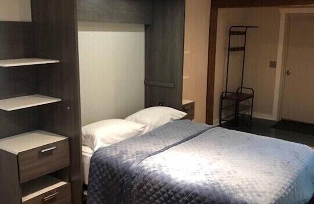 Cozy Studio in West Midtown