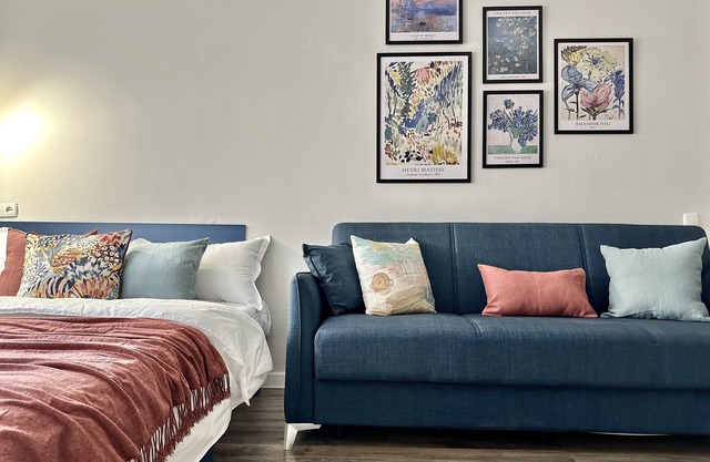 Cozy studio with WiFi and AC in center of Almaty