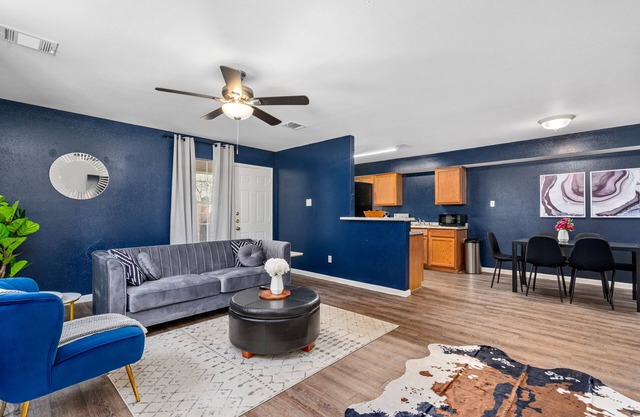 Cozy&Stylish 3BR/2BA Retreat-Pet-Friendly, Parking, In-Unit Washer/Dryer