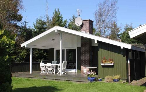 Cozy Summer House Near Saltum