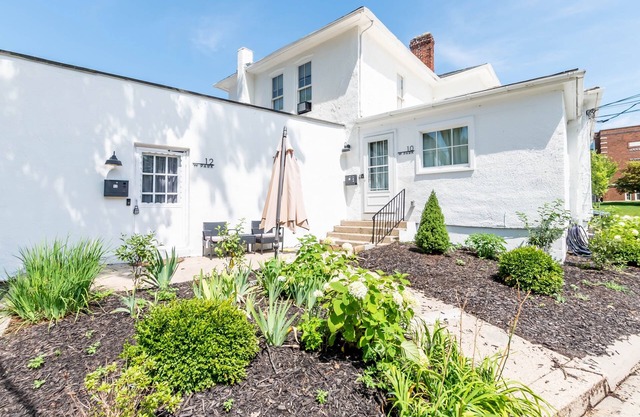 Cozy townhome in amazing Westerville.