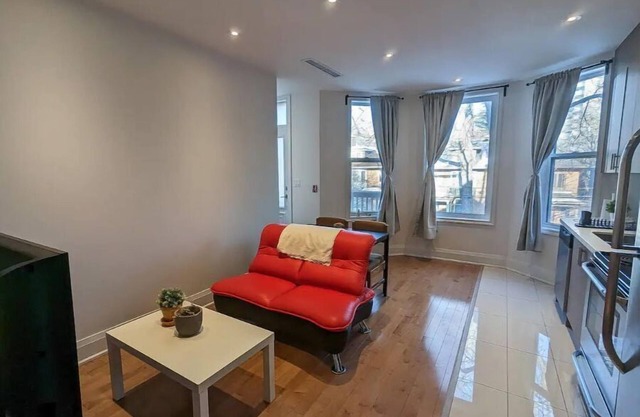 Cozy Unit in the Annex