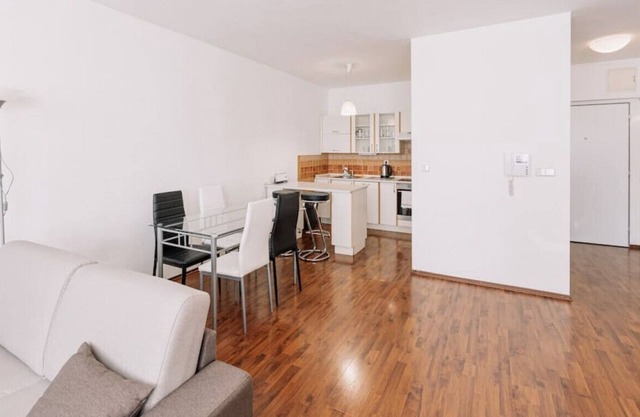 Cozy Urban Heaven Retreat