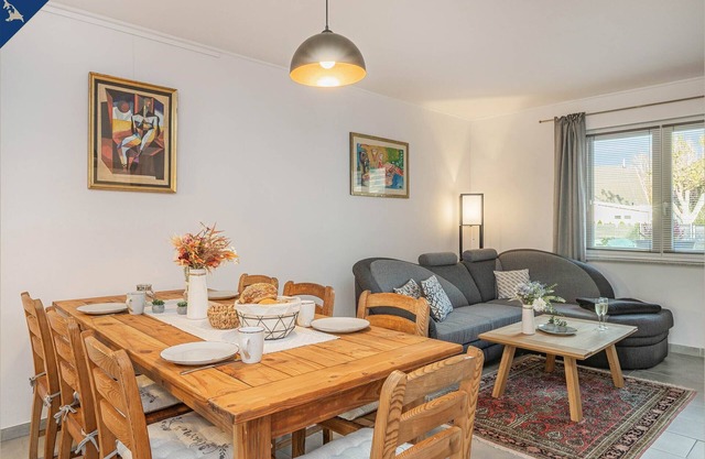 Cozy vacation apartment with garden, fireplace & WLAN in a quiet village location