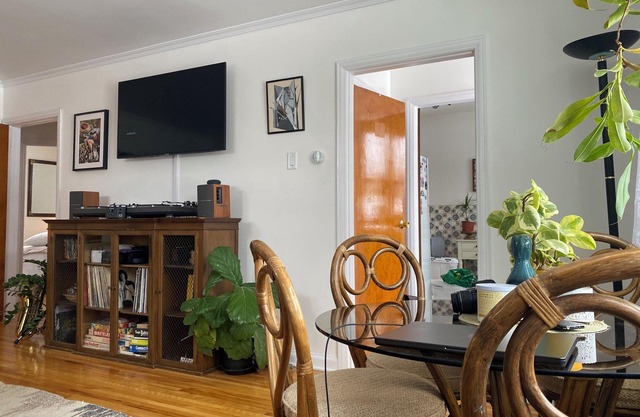 Cozy Vintage Music House In the Heart of London