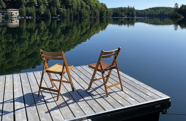 Cozy Waterfront Cottage on a Private Pristine Lake