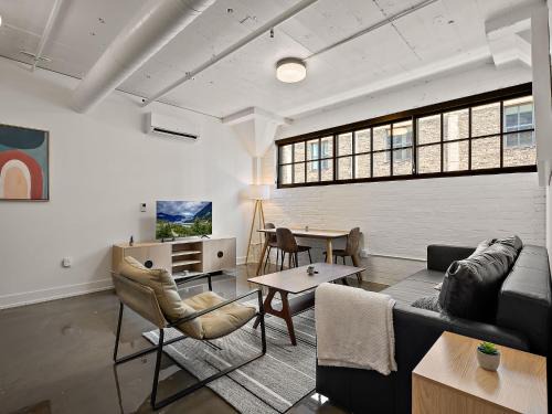 CozySuites NLG - Modern 2BR condo #12