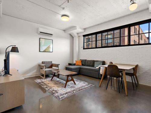 CozySuites NLG - Modern 2BR condo #13