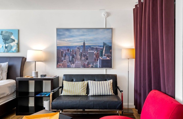(CPB) Quiet Studio Perfect for Travel Nurses