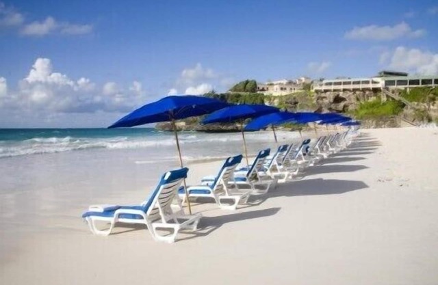 Crane Beach - one bedroom with plunge pool - New Years week available