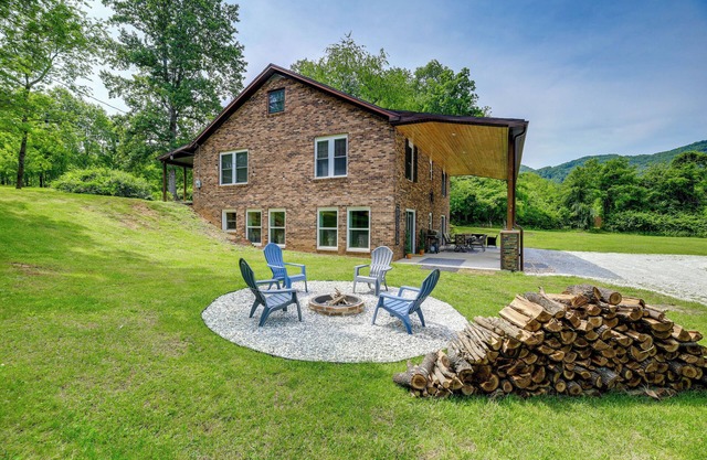 Creekside Retreat w/Mtn Views in Lambsburg!