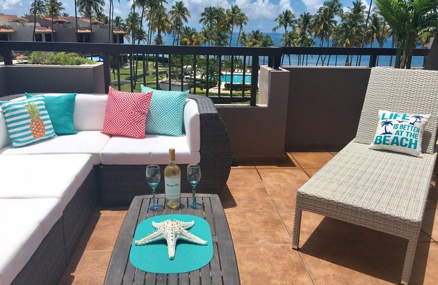Crescent Cove 29, Spectacular Ocean Views, Steps from Beach and Pool, Palmas
