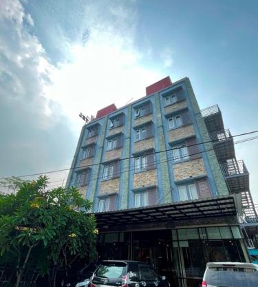 CREW EXPRESS Hotel
