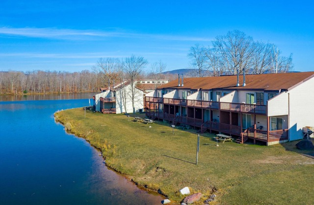 Crown Resorts at the Poconos