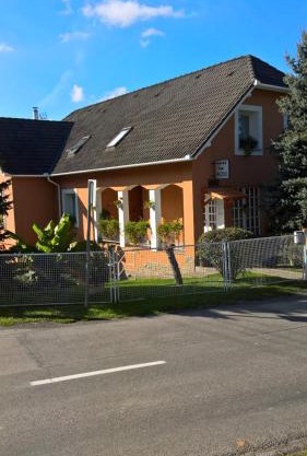 Cseppkő Panzió