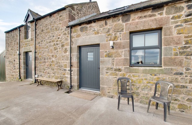 Cuckoo Cottage - One Bedroom House, Sleeps 2