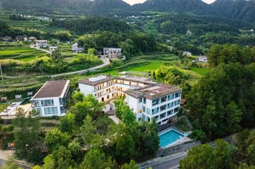 Cuiling Yishu Hotel（Wulingyuan District Zhangjiajie City）