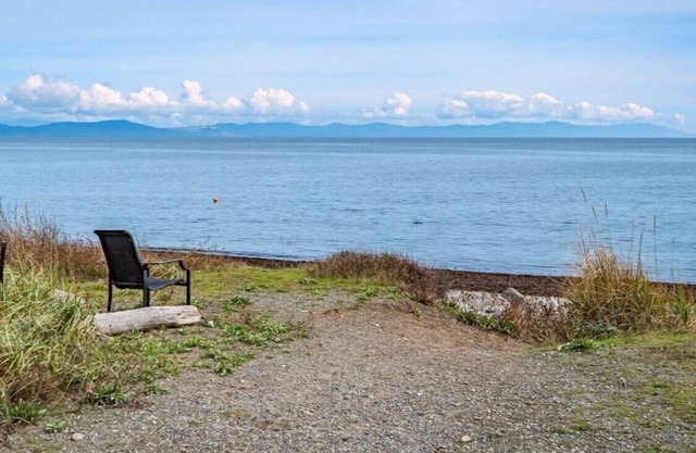 Curtis Corner B & B - Ocean and Forest