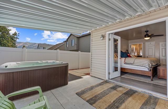 Cushy 5-Star Home: BBQ, 7-Bed, Bball Hoop, Netflix