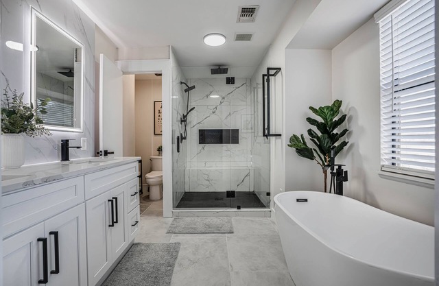 Custom Modern hill country home! Prime location w/scenic views and game room!