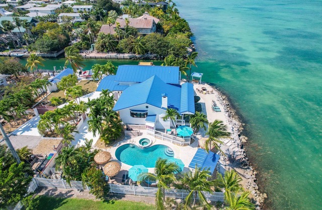 Custom Pool home with Dazzling Ocean Views of the crystal clear Florida Keys waters!