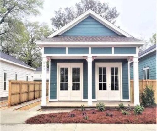 Cute 2bdr house Downtown!