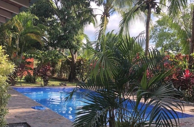 Cute Casa With Pool in Quiet Area Near Beach