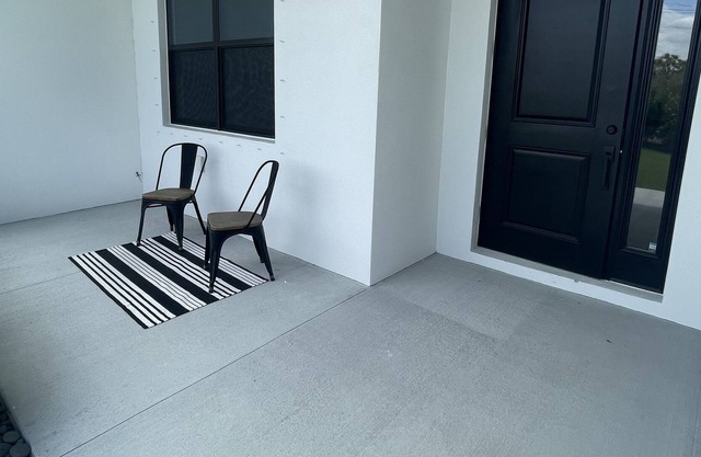Cute Private 2 bed 1 bath