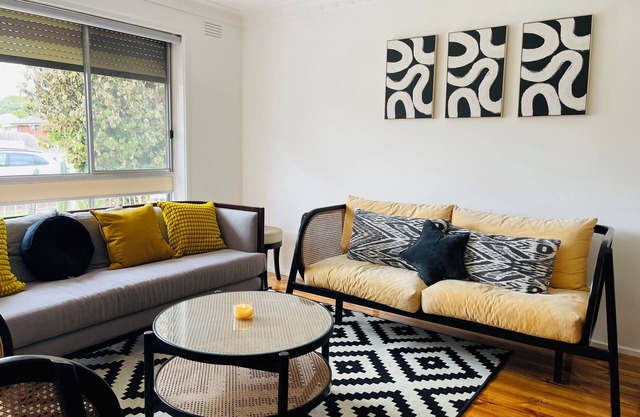 D142 Sunshine Designed Living