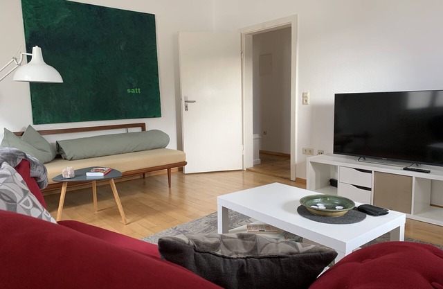 Daheim am Rhein - Schöne 2 ½ Zimmer mit Balkon