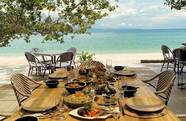 Dakak Park & Beach Resort