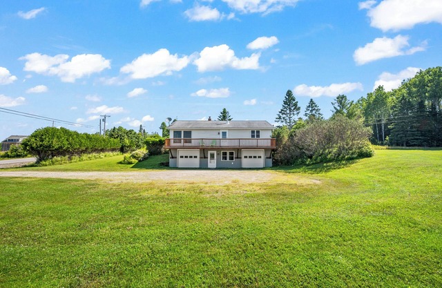 🐾Dallas Ridge - Dog friendly four seasons home in Rangeley!