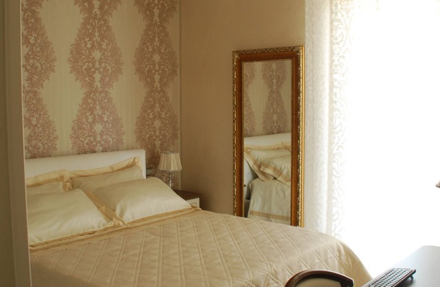 Daphnae House Charming Luxury Rooms