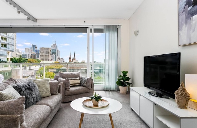 Darlinghurst - DHRST - Francis Street - Stylish 2BR City Stay with Balcony, Bath Walk to Attractions