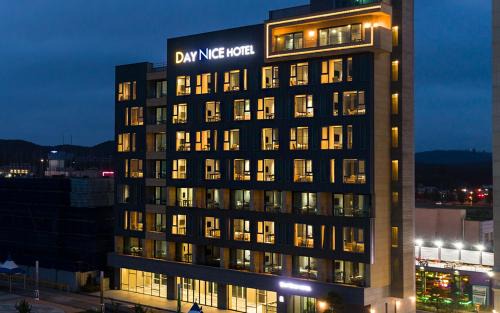 Daynice hotel