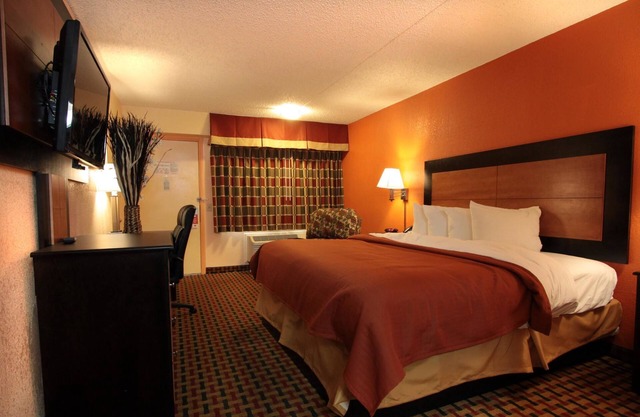 Days Inn by Wyndham Independence