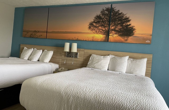 Days Inn by Wyndham Warrensburg