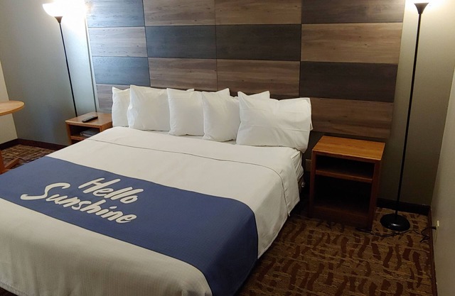 Days Inn by Wyndham West-Eau Claire