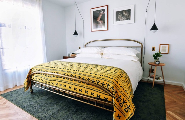 DC Suite Retreat, Arts & Comfort in the Heart of the City, Pet-Friendly Property