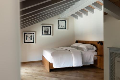 Dé Corner Rooms and Suites