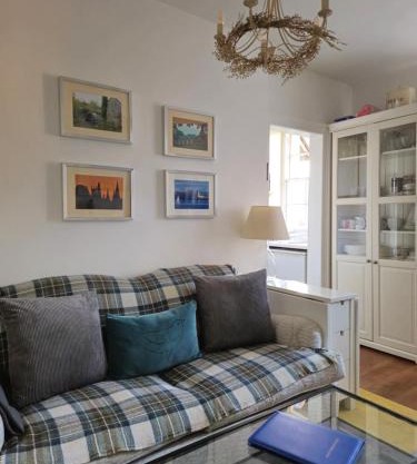 Dean Village Cottage