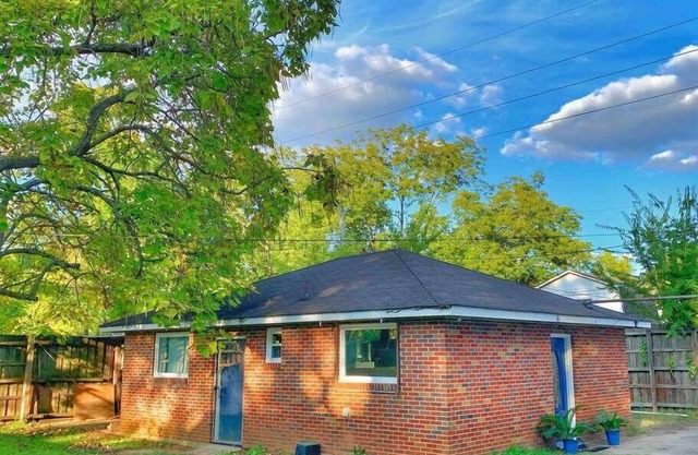 Decatur Bungalow Delight Modern Stay