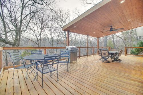 Deck and Kayaks Grand Lake of the Cherokees Home