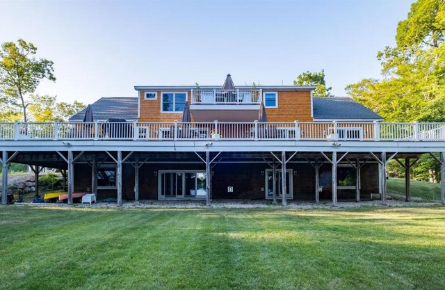 DECK HOUSE LIMIT 25 home