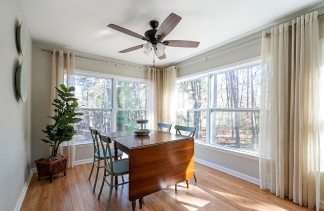 Decked Out Spacious 3BR Near Pine Mountain Trail W