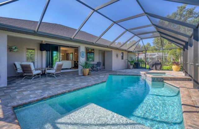 Deep Creek 3 Bedroom Private Pool and Spa Home