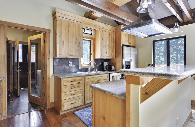 Deer Park Alpine Getaway