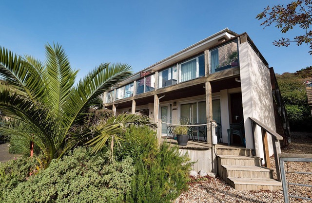 Delightful apartment for three guests close to the beach.