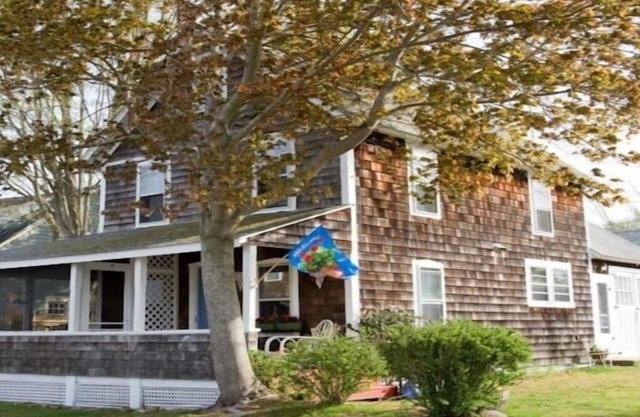 Delightful cottage with AC in Westbrook