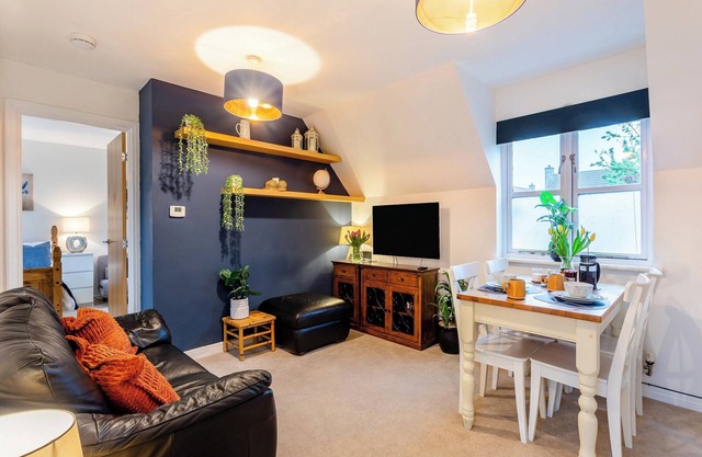 Delightful recently completed Annexe close to Cambridge.